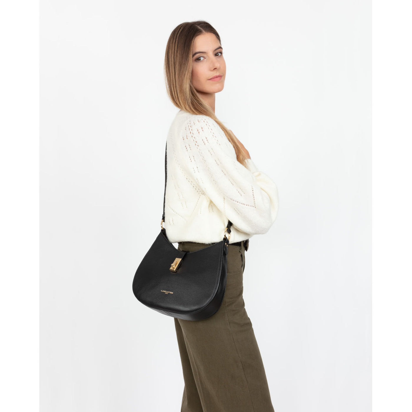 Accessoire Homme Femme Polyvalent Lancaster Sac Besace A Rabat Accessoire Homme Femme Polyvalent Lancaster Sac Besace A Rabat